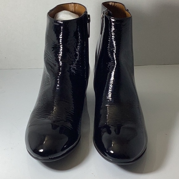 Ulyssa Water Resistant Bootie (Women)
Aquatalia - Picture 7 of 13